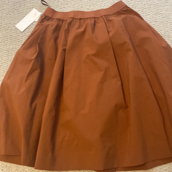 Uniqlo rust skirt new with tags Xs - Picture 3 of 3